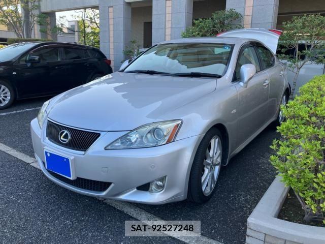 Lexus IS 2007-05 8743398-1