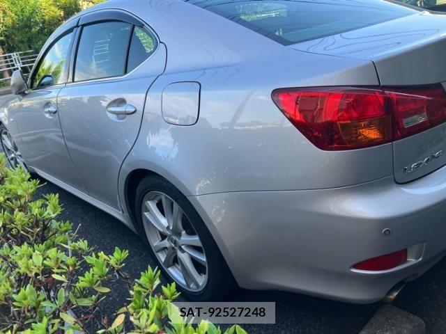 Lexus IS 2007-05 8743398-7