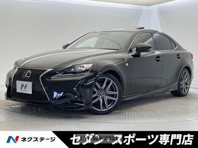 Lexus IS 2013-05 8743394-0