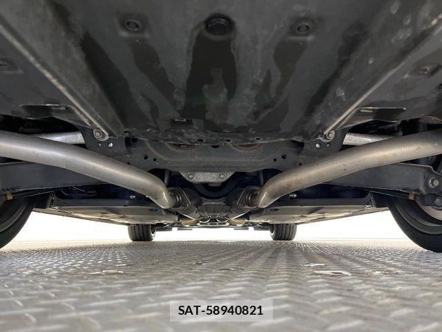 Lexus IS 2013-05 8743394-17