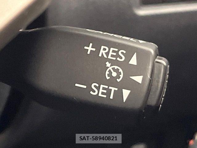 Lexus IS 2013-05 8743394-7