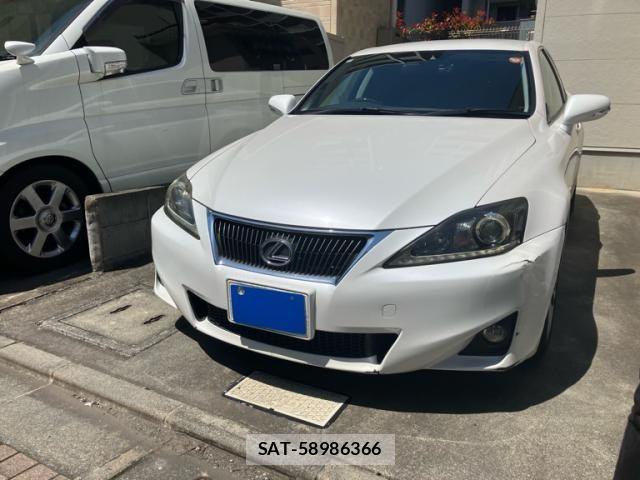 Lexus IS 2011-07 8780845-0