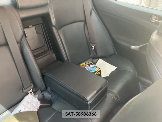 Lexus IS 2011-07 8780845-14