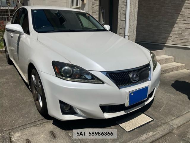 Lexus IS 2011-07 8780845-1