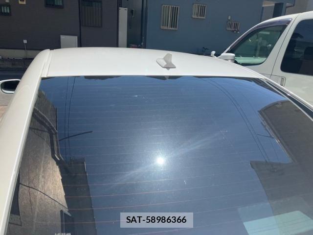Lexus IS 2011-07 8780845-5
