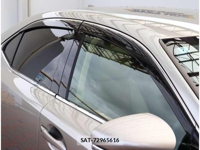 Lexus IS 2014-07 8880489-9