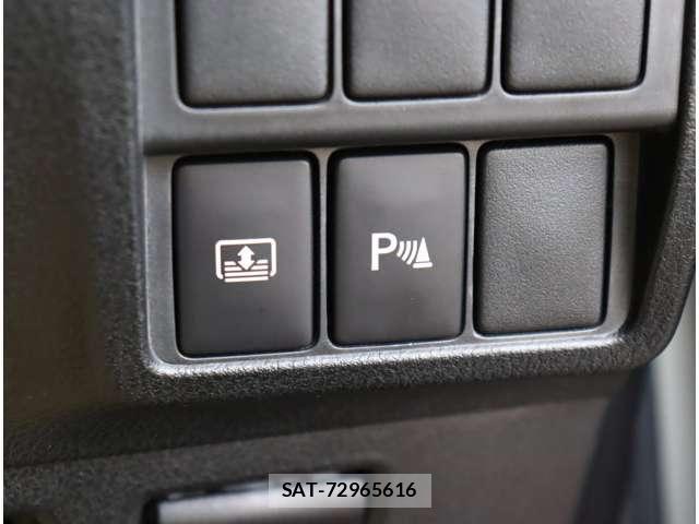 Lexus IS 2014-07 8880489-23