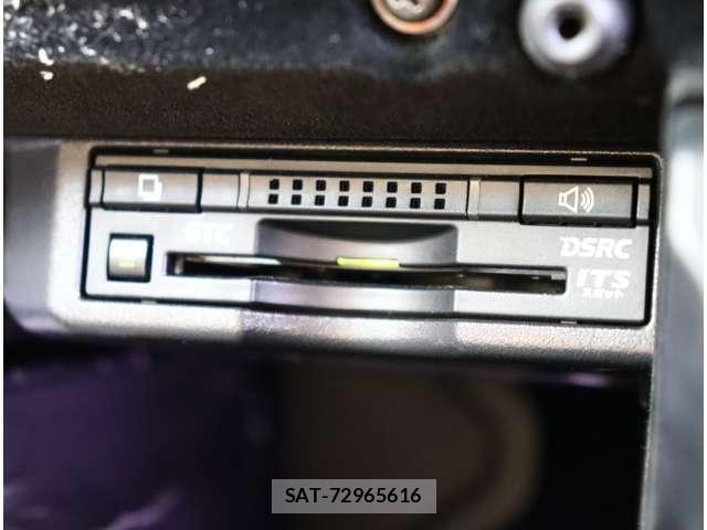 Lexus IS 2014-07 8880489-24