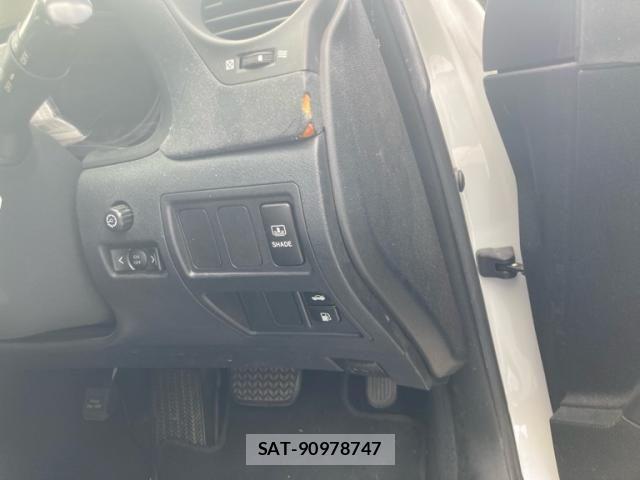 Lexus IS 2006-04 8883841-18