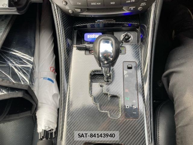 Lexus IS 2005-11 7617637-11