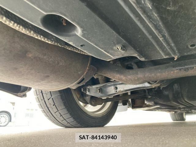 Lexus IS 2005-11 7617637-22