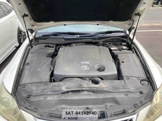 Lexus IS 2005-11 7617637-24