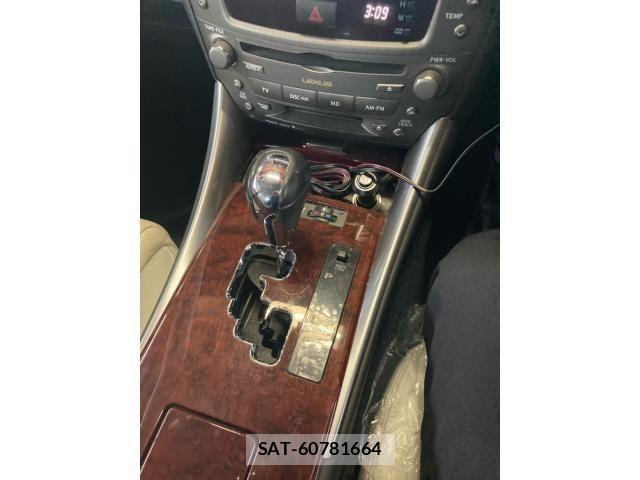 Lexus IS 2008-04 7617636-27