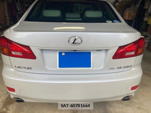 Lexus IS 2008-04 7617636-4