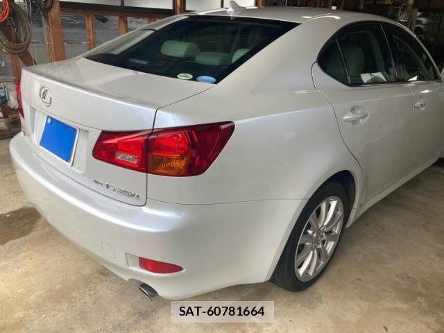Lexus IS 2008-04 7617636-6