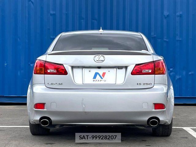 Lexus IS 2007-01 7725042-14