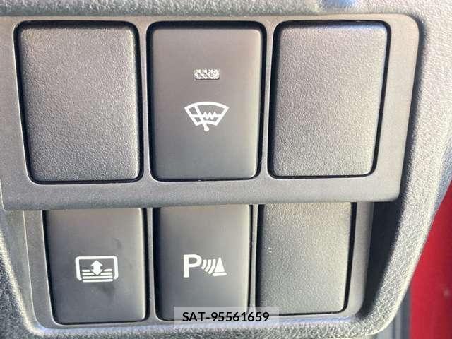 Lexus IS 2013-07 8208357-23