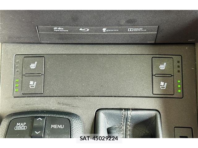 Lexus IS 2015-06 8208358-17
