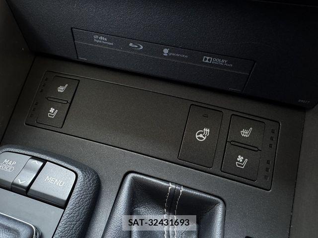 Lexus IS 2014-07 8413269-13