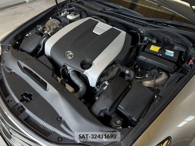 Lexus IS 2014-07 8413269-19