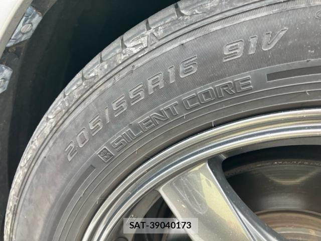 Lexus IS 2013-11 8780847-15