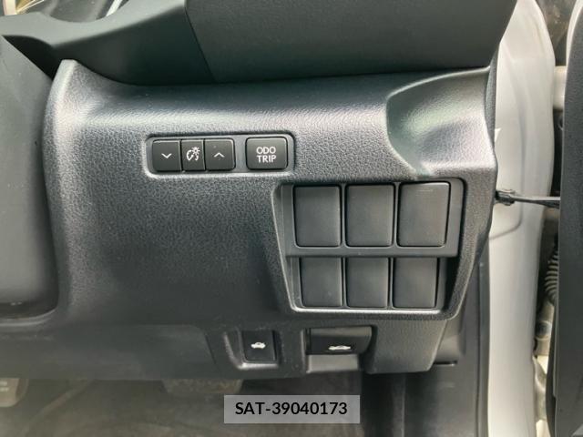 Lexus IS 2013-11 8780847-21