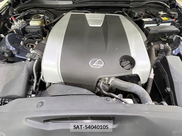 Lexus IS 2013-06 8796460-18
