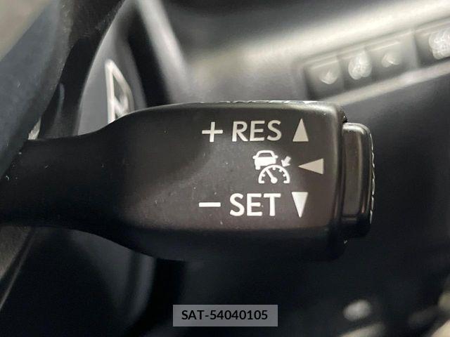 Lexus IS 2013-06 8796460-4