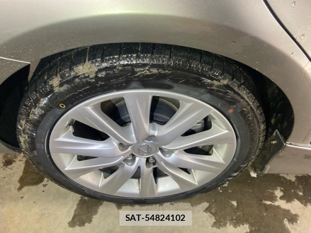 Lexus IS 2014-07 8880493-13
