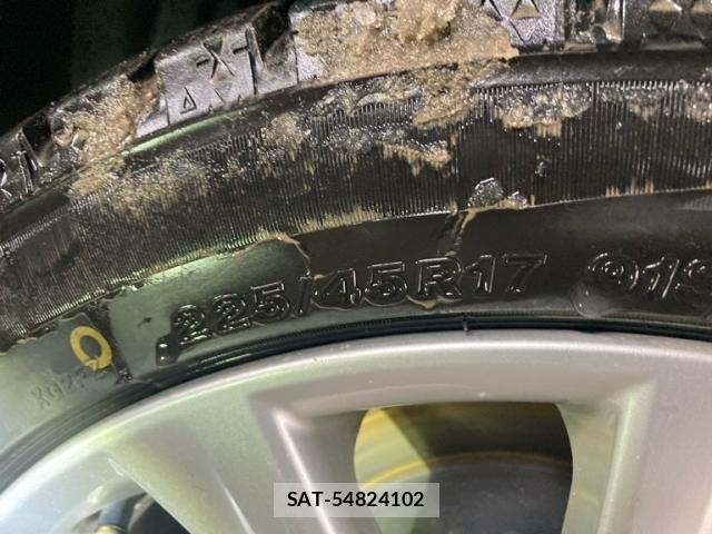 Lexus IS 2014-07 8880493-15