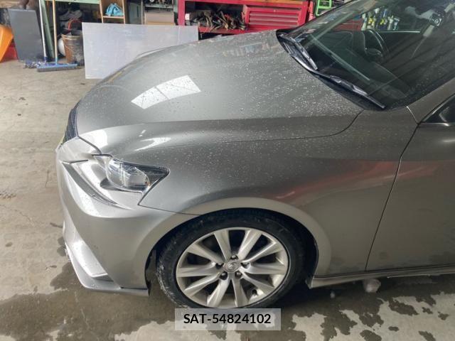 Lexus IS 2014-07 8880493-1