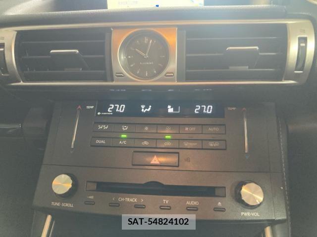 Lexus IS 2014-07 8880493-26