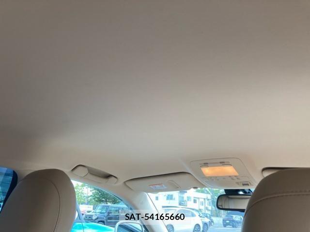 Lexus IS 2007-05 8880494-18
