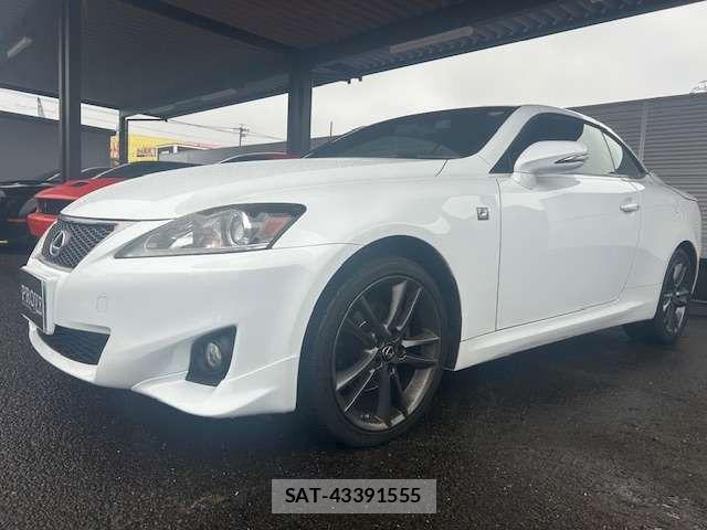 Lexus IS 2014-02 2081758-13