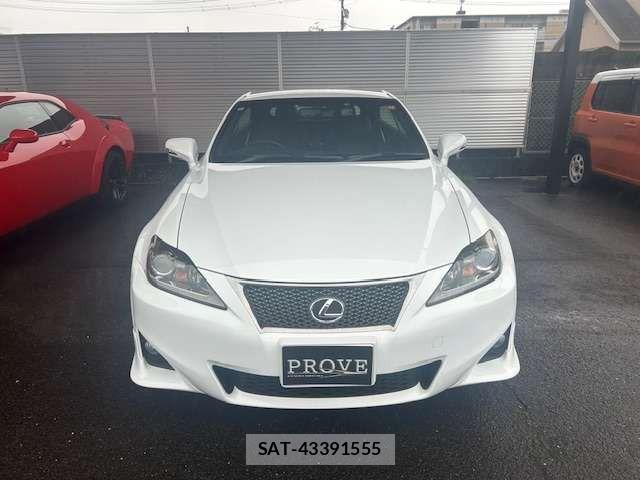 Lexus IS 2014-02 2081758-7