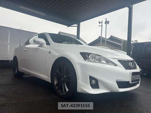 Lexus IS 2014-02 2081758-8