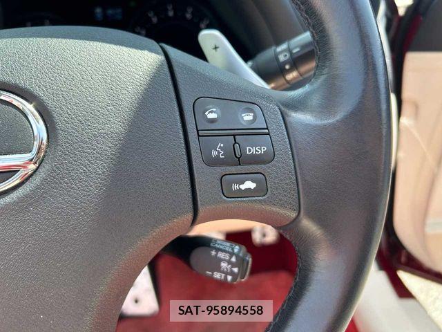 Lexus IS 2009-09 6672259-10