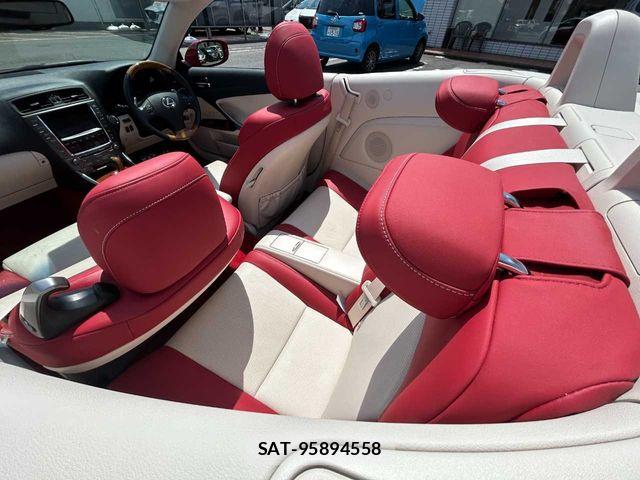 Lexus IS 2009-09 6672259-13