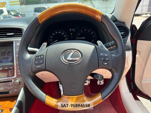 Lexus IS 2009-09 6672259-8