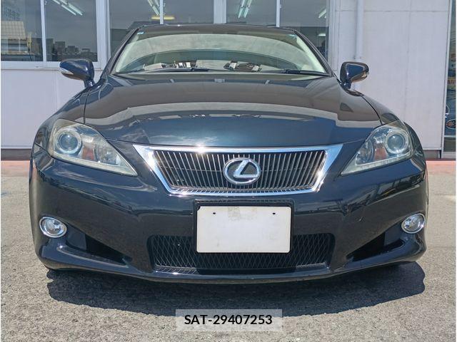 Lexus IS 2010-12 6752230-1