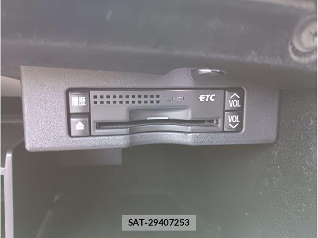 Lexus IS 2010-12 6752230-20