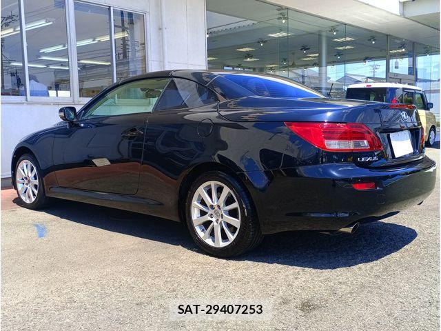 Lexus IS 2010-12 6752230-5