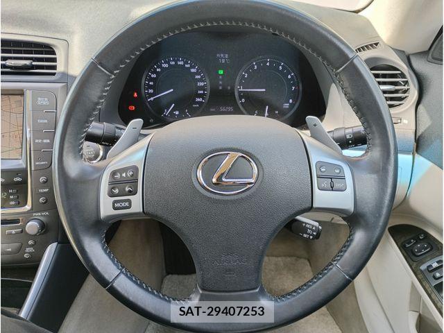 Lexus IS 2010-12 6752230-8