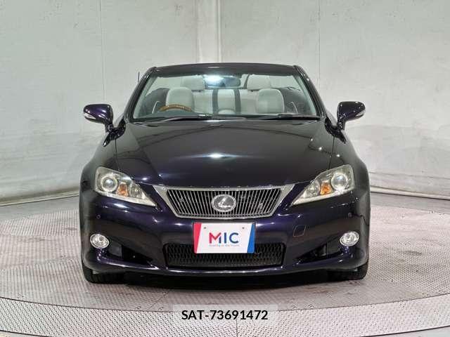 Lexus IS 2011-09 7455381-2