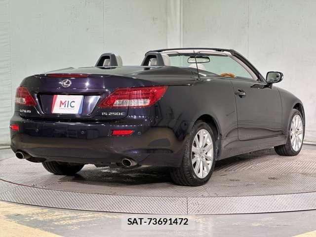 Lexus IS 2011-09 7455381-4