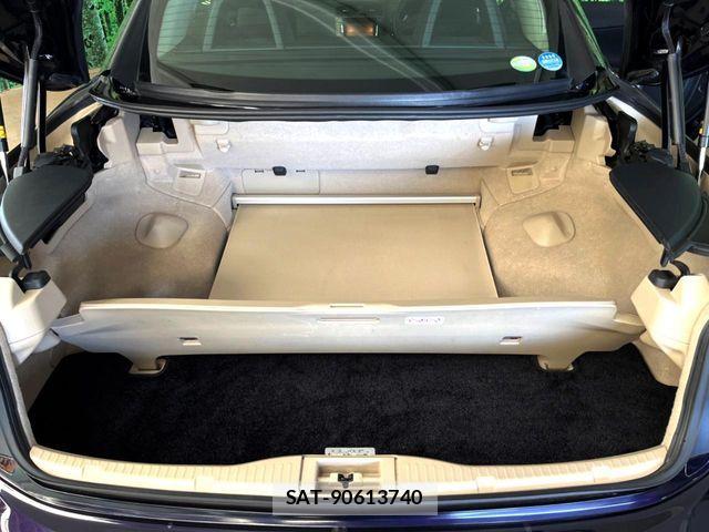 Lexus IS 2009-07 7786460-12
