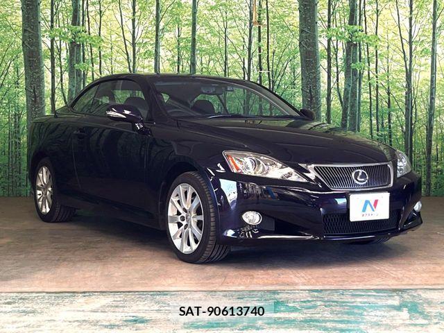 Lexus IS 2009-07 7786460-15