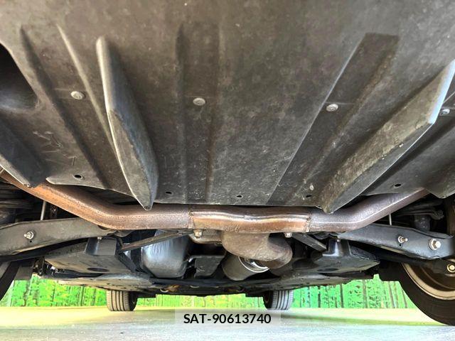 Lexus IS 2009-07 7786460-18