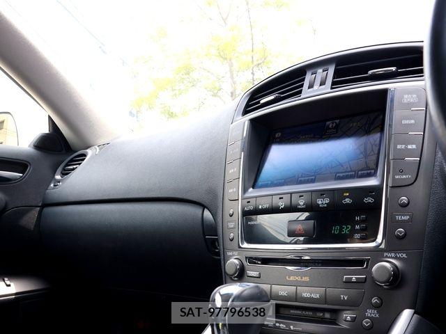 Lexus IS 2010-02 7877335-19