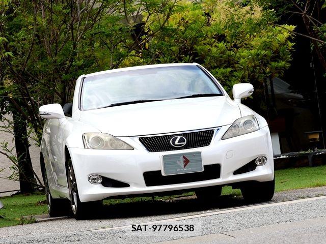 Lexus IS 2010-02 7877335-4
